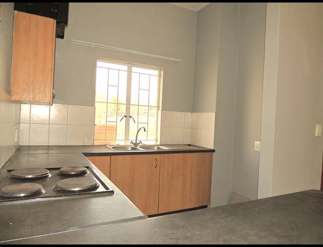 1 BEDROOM APARTMENT FOR SALE IN WILLOWBROOK
